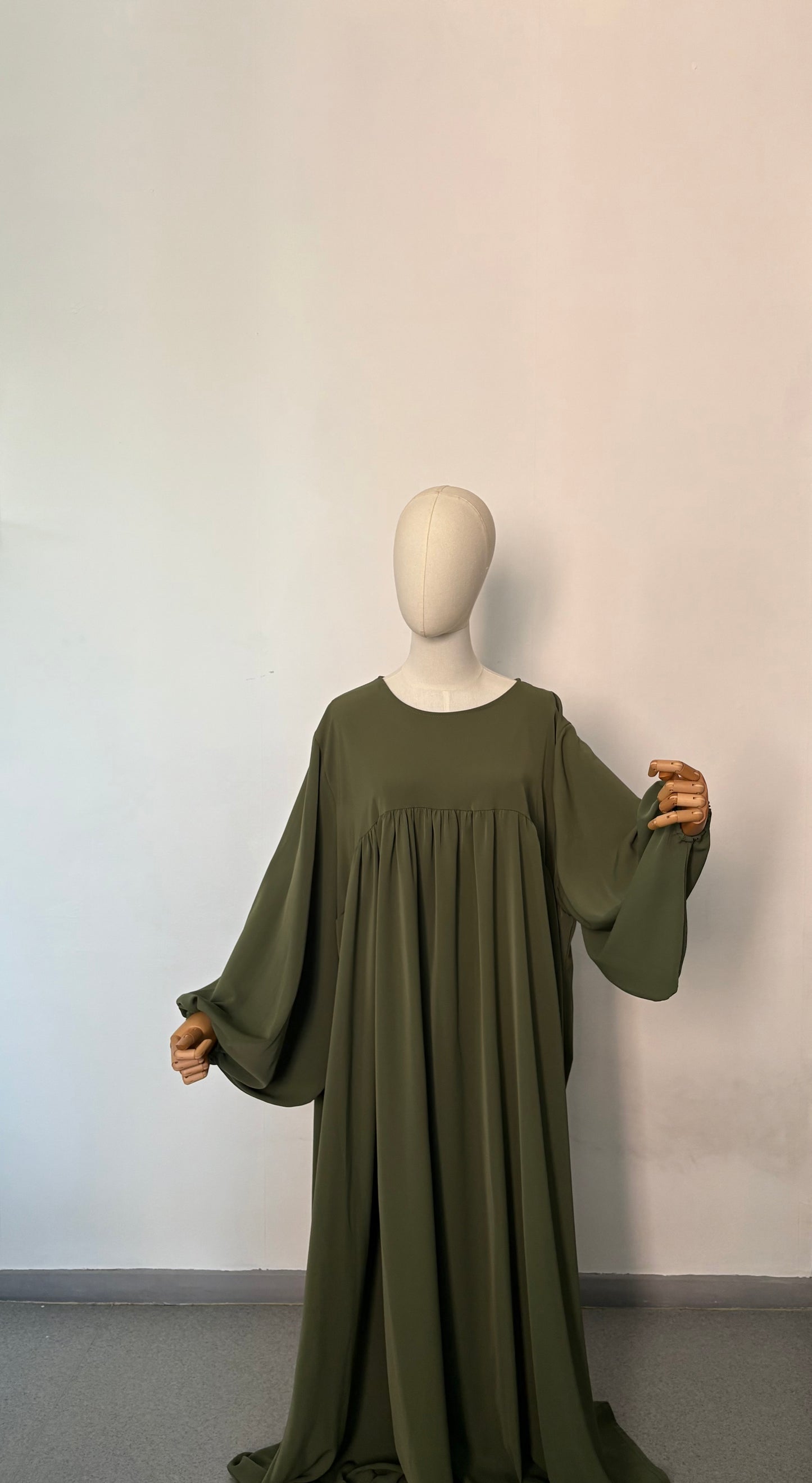 Abaya manches ballons kaki
