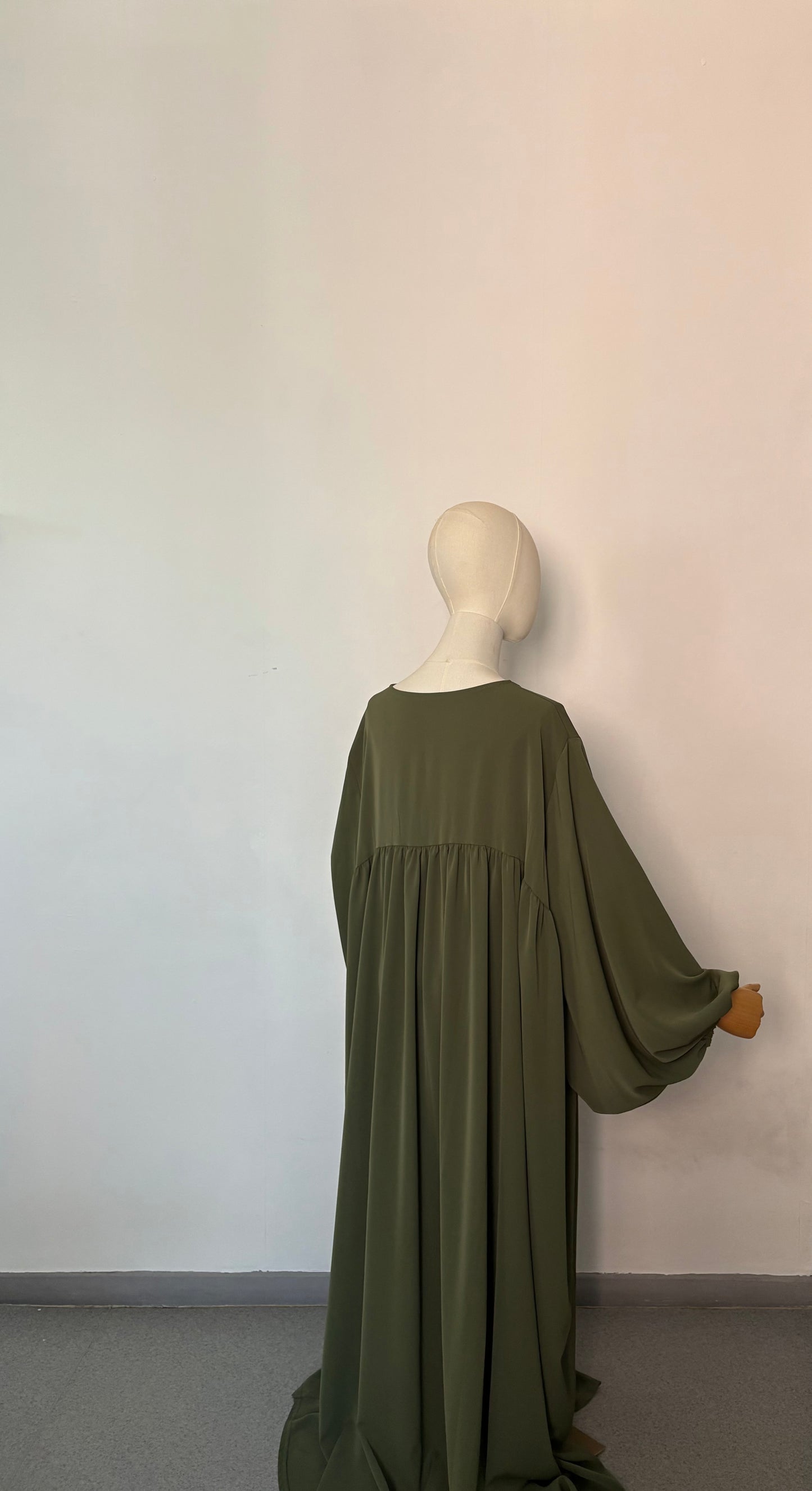 Abaya manches ballons kaki