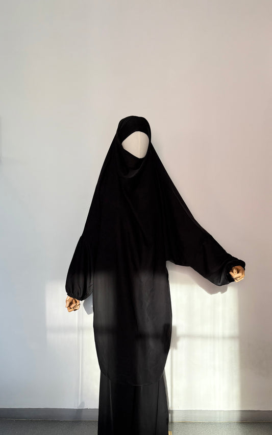 Jilbab noir